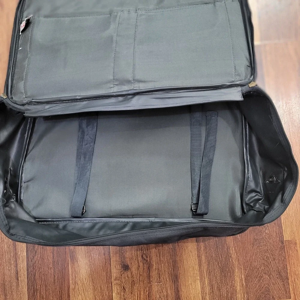 Skyway Nylon‎ Travel Garment Bag Weekender Shoulder Strap Carry On
